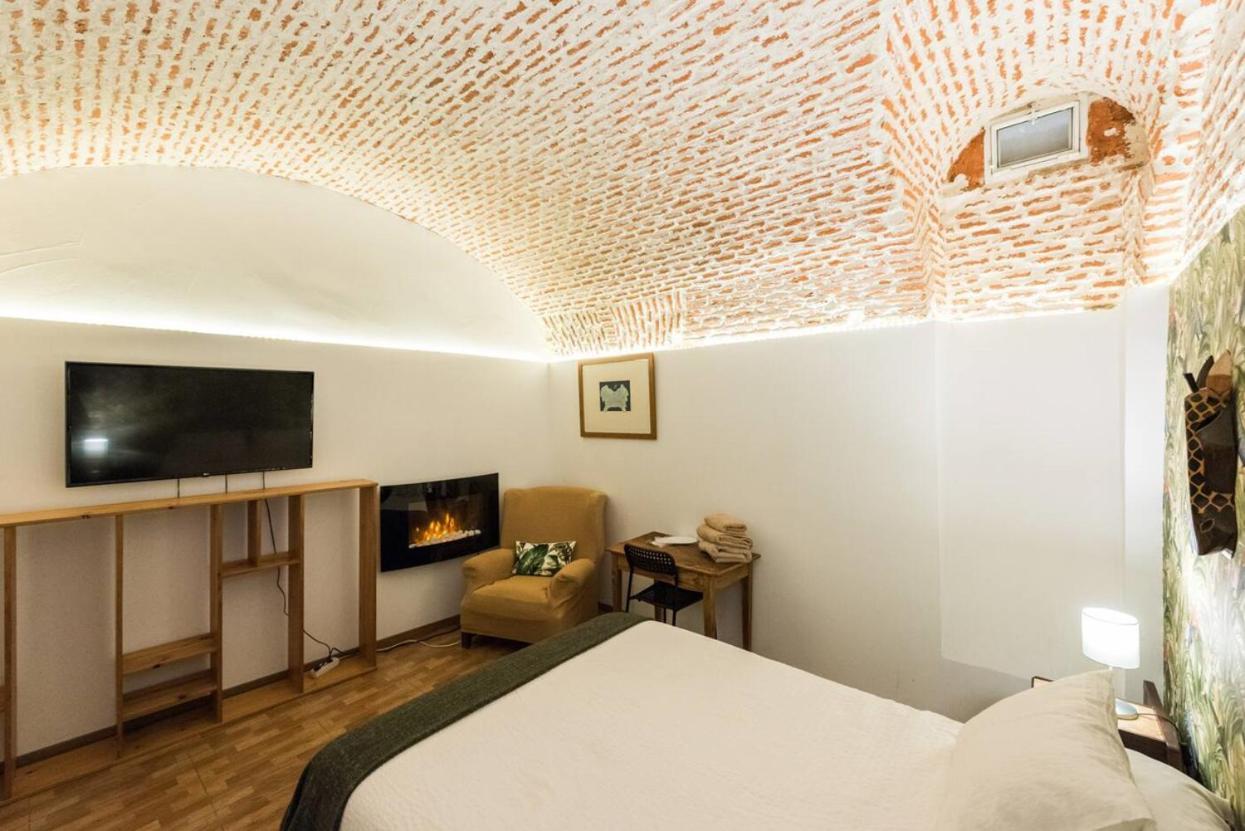 Encomienda Guest House Madrid Exterior photo